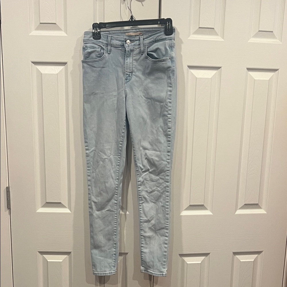 Levi's Women's Skinny Jeans in Light Blue